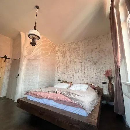 Apartmany V Podzamci V Blizkosti Zamku Blatna Exterior photo