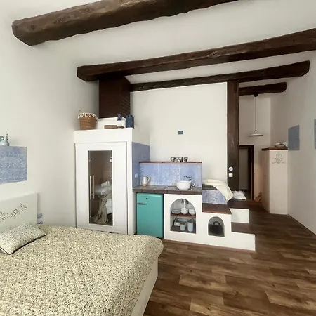 Apartmany V Podzamci V Blizkosti Zamku Blatna Exterior photo