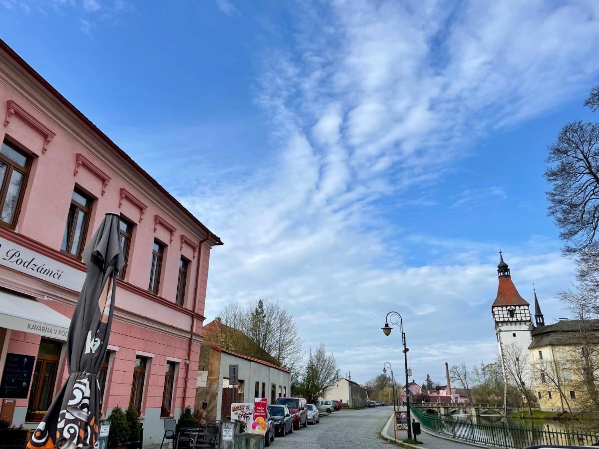 Apartment V Podzamci V Blizkosti Zamku Blatna