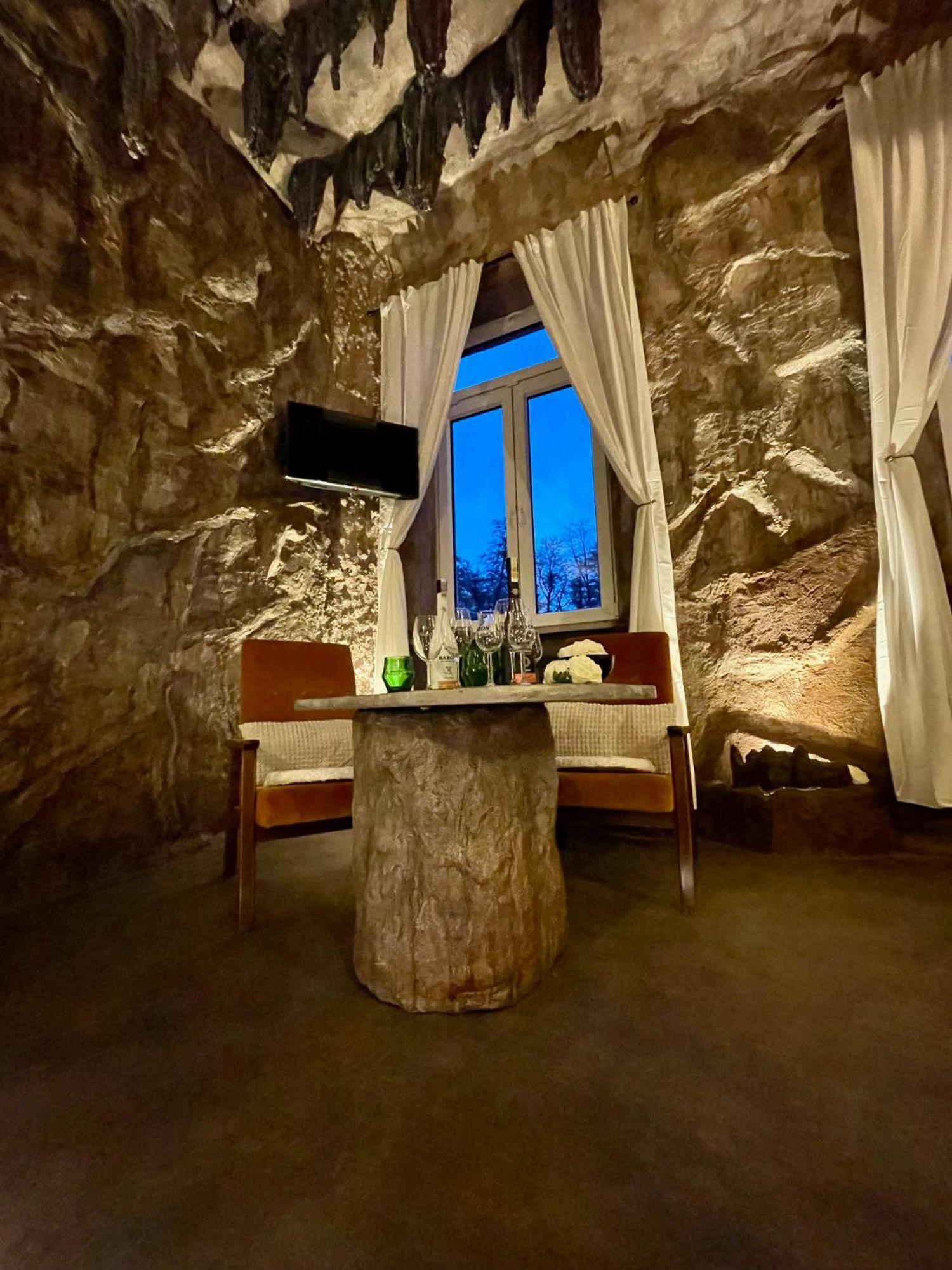 V Podzamci V Blizkosti Zamku Apartment Blatna